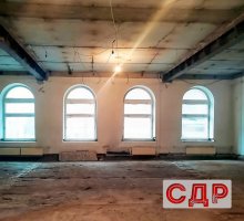 Строительный демонтаж административного здания в Москве.