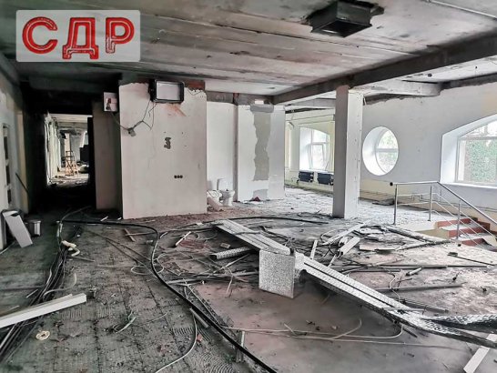 Демонтаж офисов под ключ.